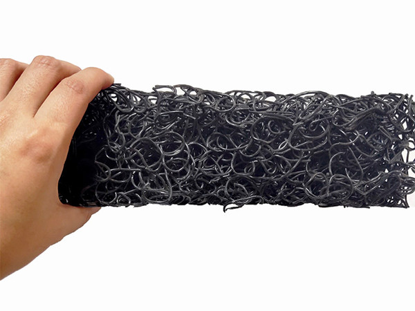 渗排水网垫手能撕开吗